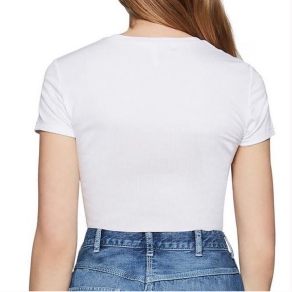 BCBGeneration Solid White Ribbed Crop T-Shirt, XXS - Picture 2 of 8